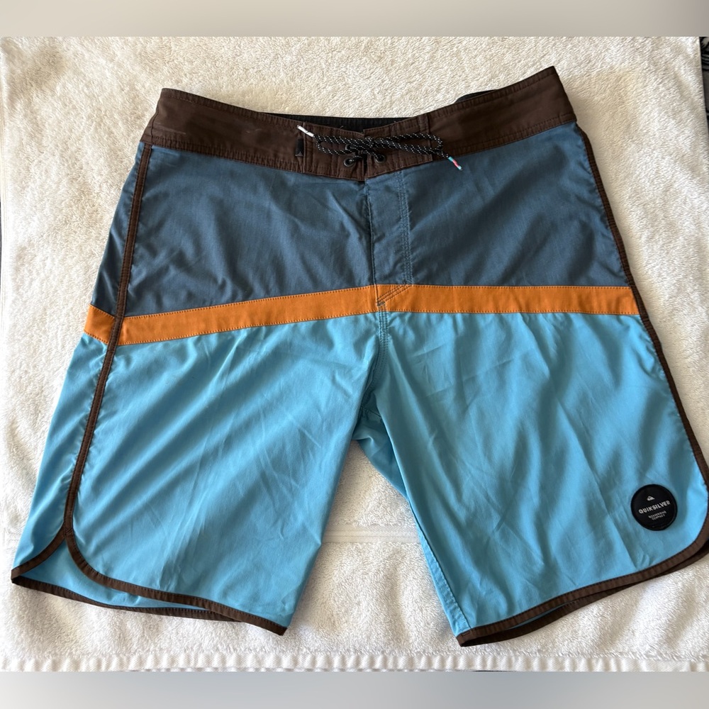 Quicksilver Men’s Boardshorts 34